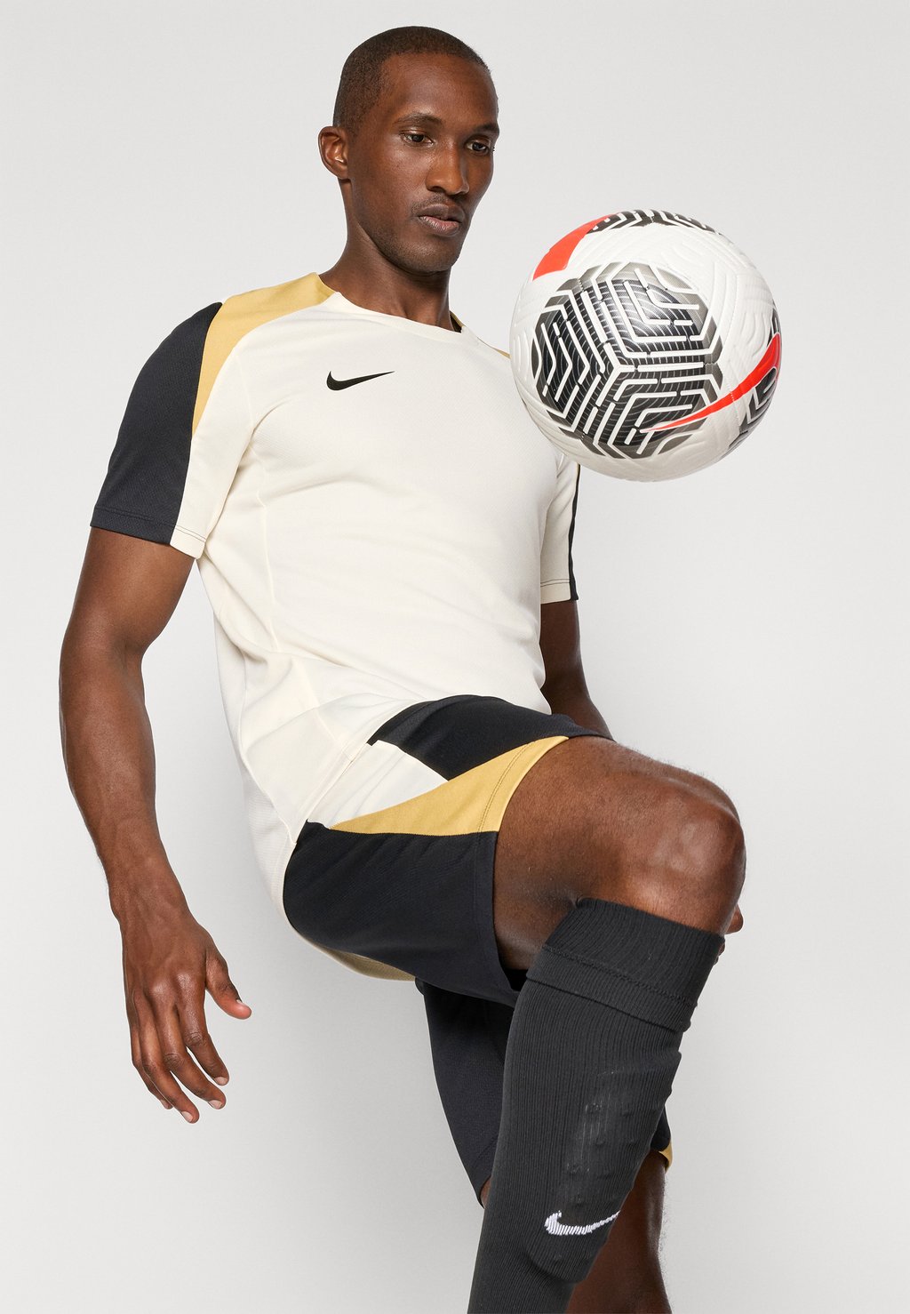 Спортивная футболка DF STRK SS Nike Performance, бежевый — фото 4