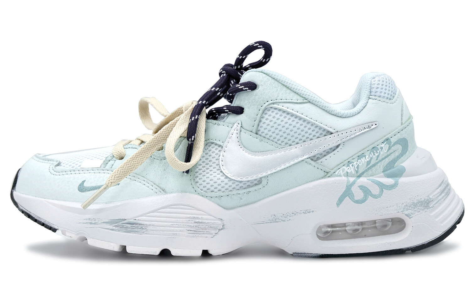 

Кроссовки Air Max Fusion женские с низким верхом, белые Nike
