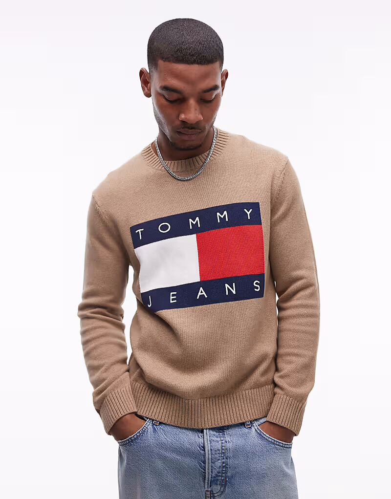 

Толстовка Tommy Jeans с флагом, коричневого цвета