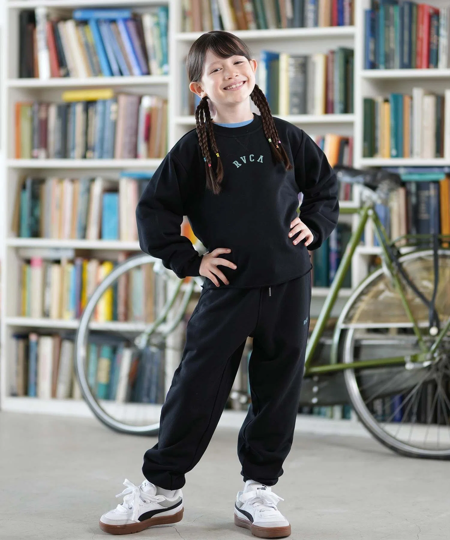 Детская толстовка RVCA ARCH COLLEGE CROPPED CREW BF046-030 — фото 4