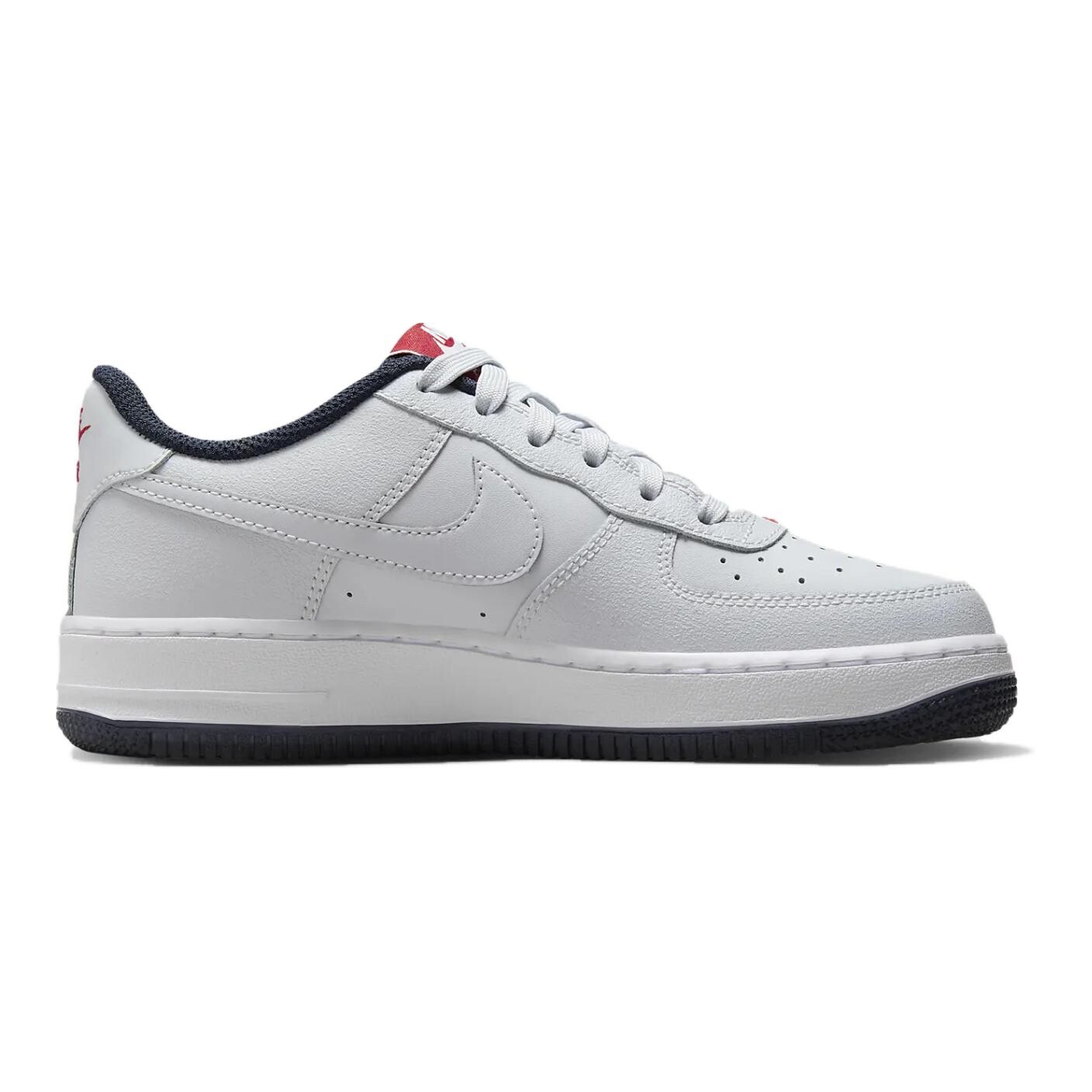 Кроссовки для скейтбординга Air Force 1 Kids GS Low-top белые/красные Nike, красный — фото 2
