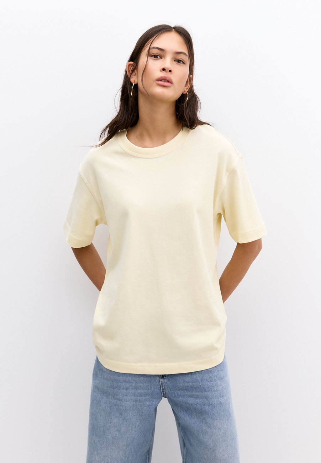 

Базовая футболка PULL&BEAR, бежевый