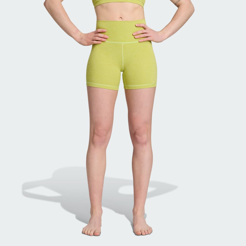 

Спортивные шорты-леггинсы Adidas All Me 5-Inch Short Leggings, цвет Pulse Lime Mel./Pulse Lime