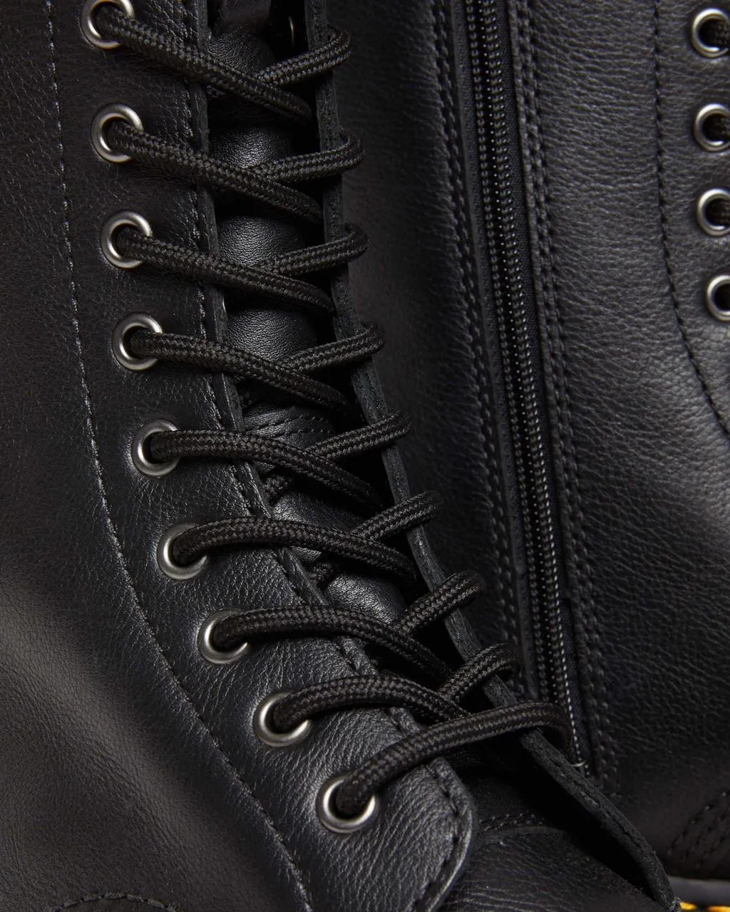 Ботинки кожаные Dr. Martens 1B99 до середины икры, черный — фото 3