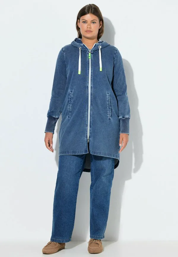 

Смотрите, как выглядит удлиненная толстовка на молнии. Laurasøn, Blue Denim, Синий, Смотрите, как выглядит удлиненная толстовка на молнии. Laurasøn, Blue Denim