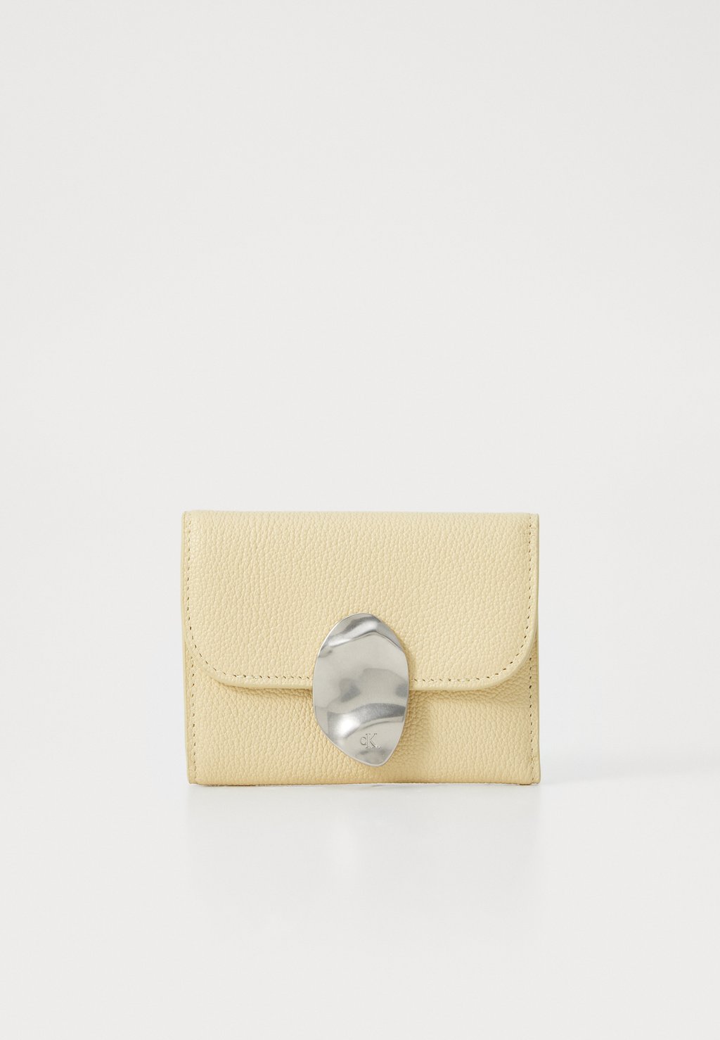 

Кошелек LOCK SLOUCHY TRIFOLD Calvin Klein, серый