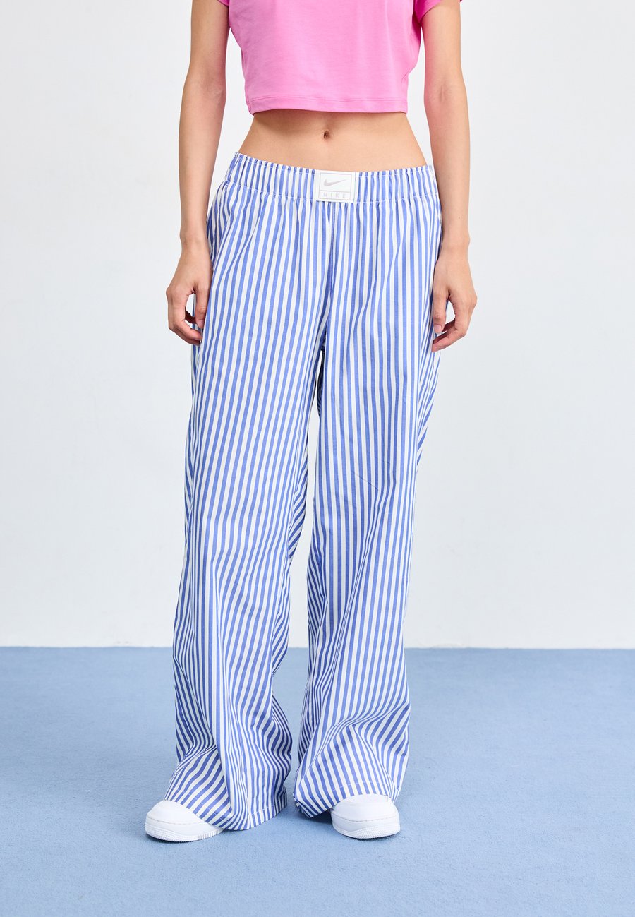 

Брюки Nike Sportswear Trousers, Game Royal/Sail/Black/Blue