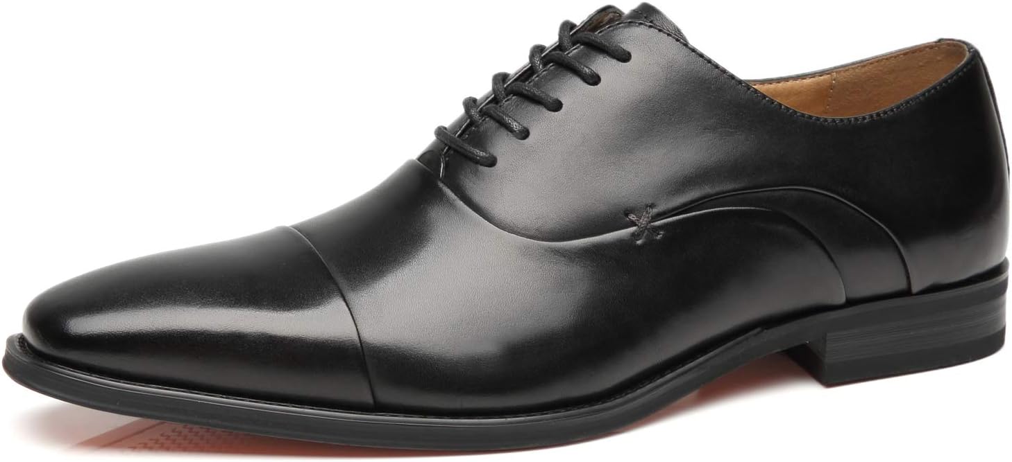 

Кожаные оксфорды с кап-то носком коньячного цвета на шнуровке от La Milano, черный