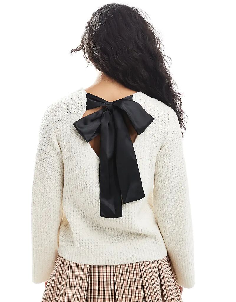 

Свободный джемпер Wednesday's Girl кремового цвета с бантом