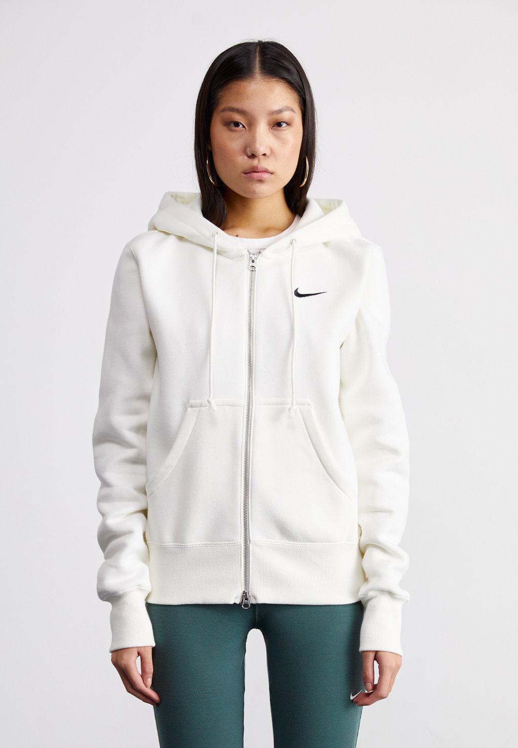 

Толстовка на молнии Nike Sportswear, молочный