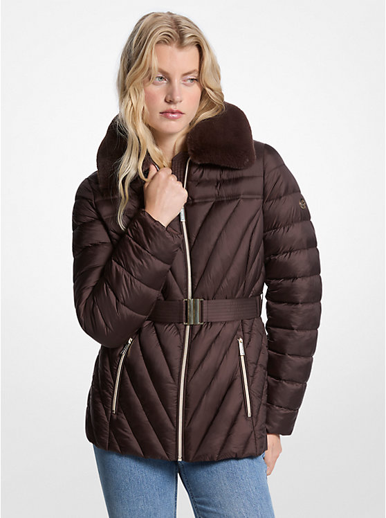

Упаковываемый нейлоновый пуховик с отделкой из искусственного меха Michael Kors, коричневый