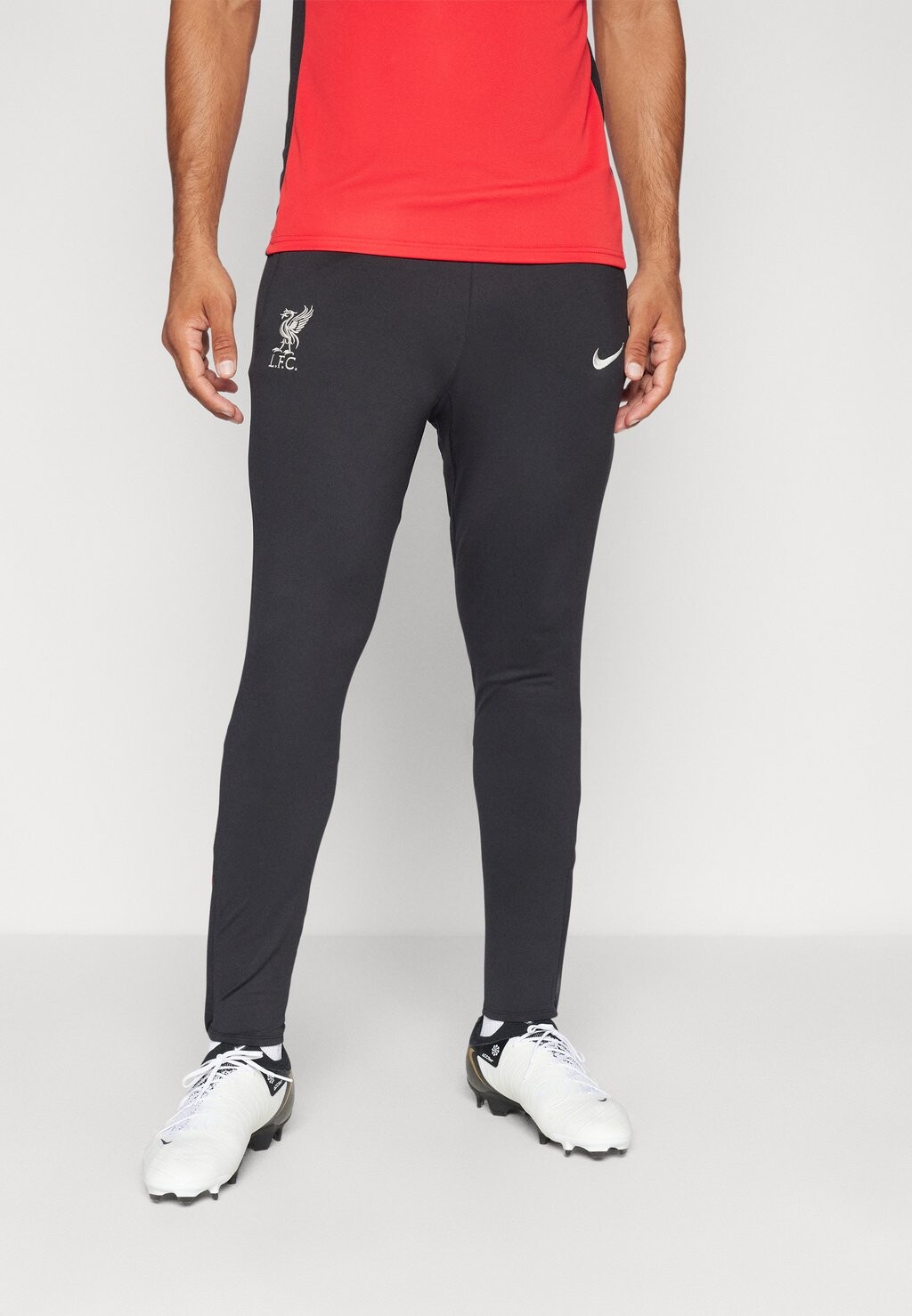 

Спортивные брюки Liverpool Fc Strike Pant Nike, черный/спортивно-красный/коричнево-коричневый