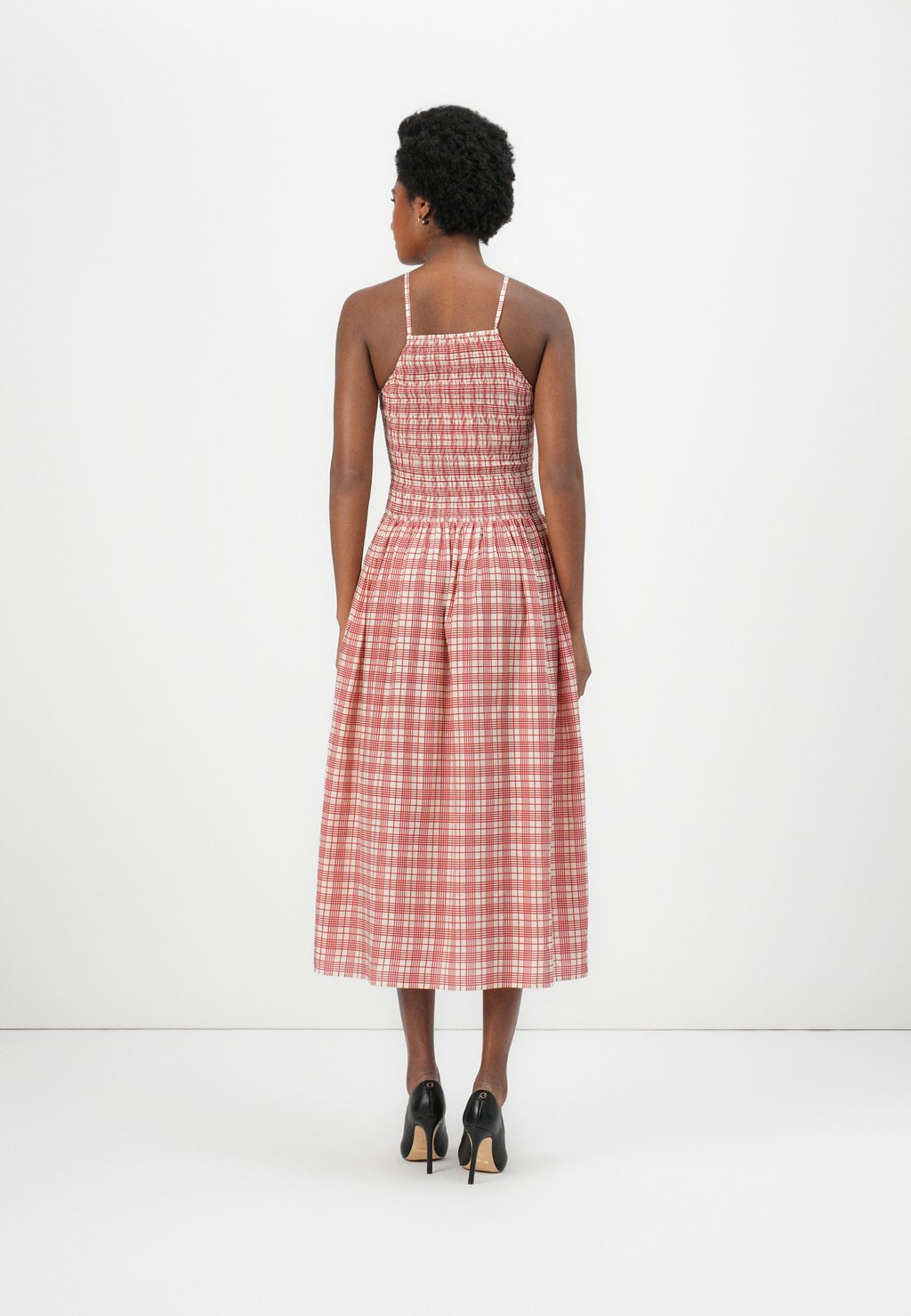 Повседневное платье SHIRRED SLEEVELESS MIDI DRESS Tommy Hilfiger, светло-красный — фото 3
