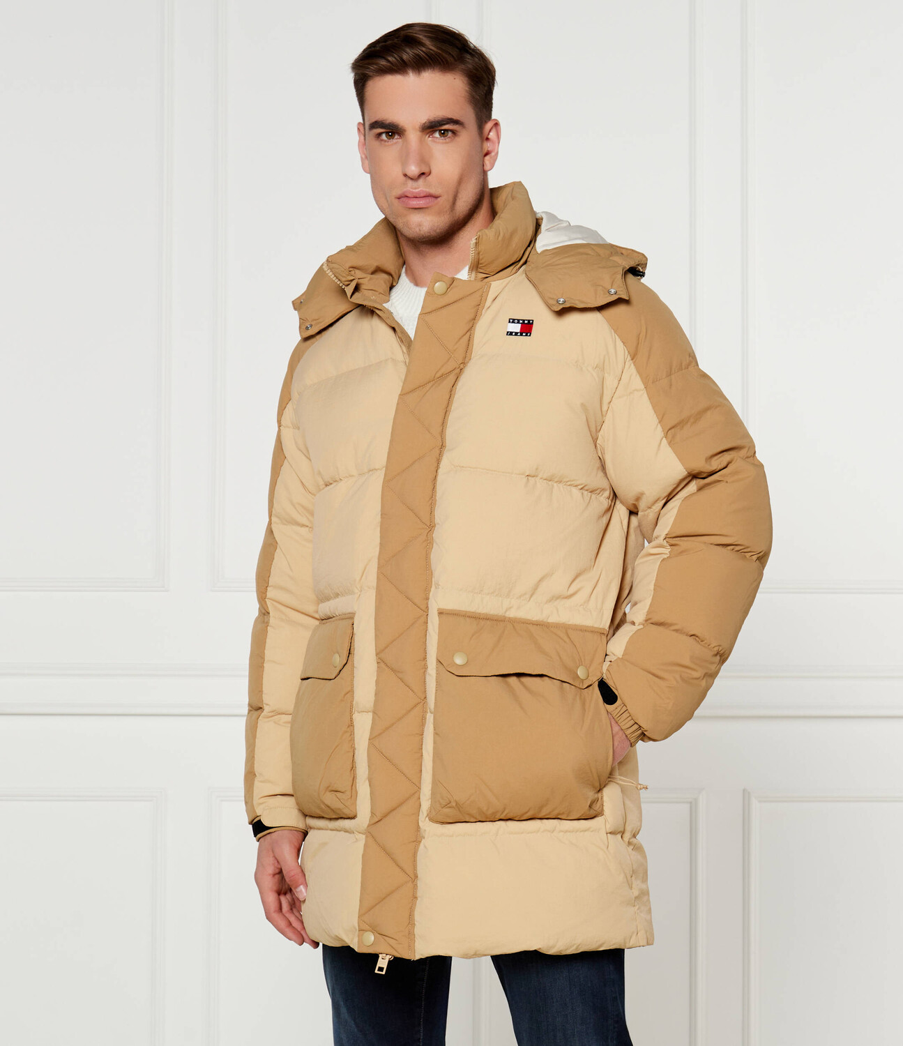 

Куртка Tommy Jeans Regular Fit, бежевый