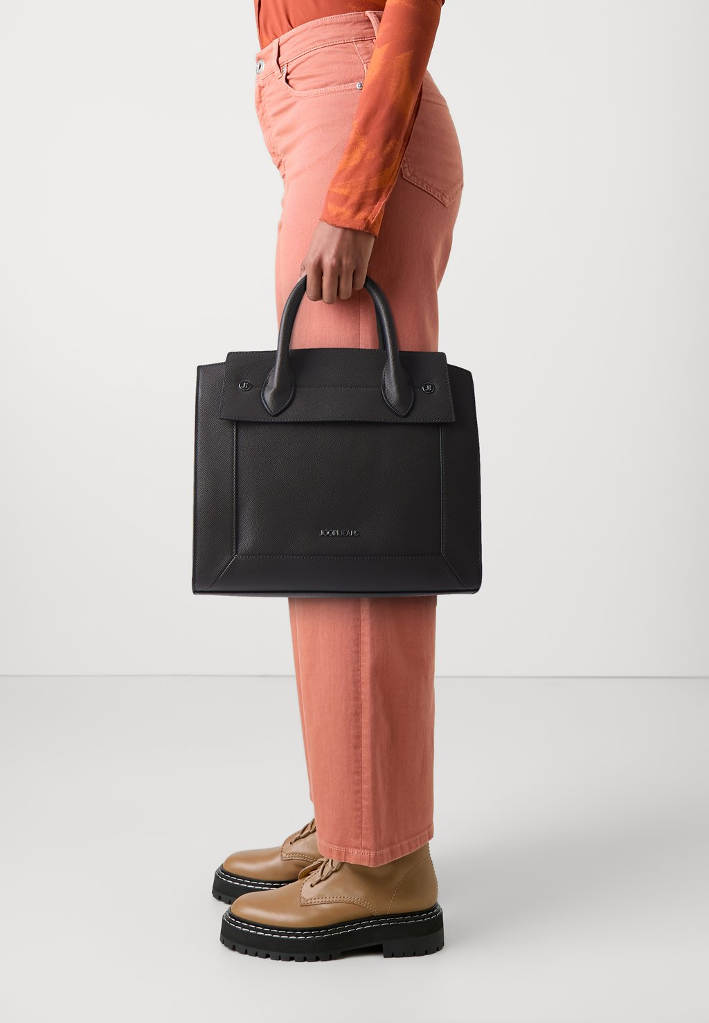 

Сумка CORNICE ORNELA HANDBAG JOOP! Jeans, темно-серый