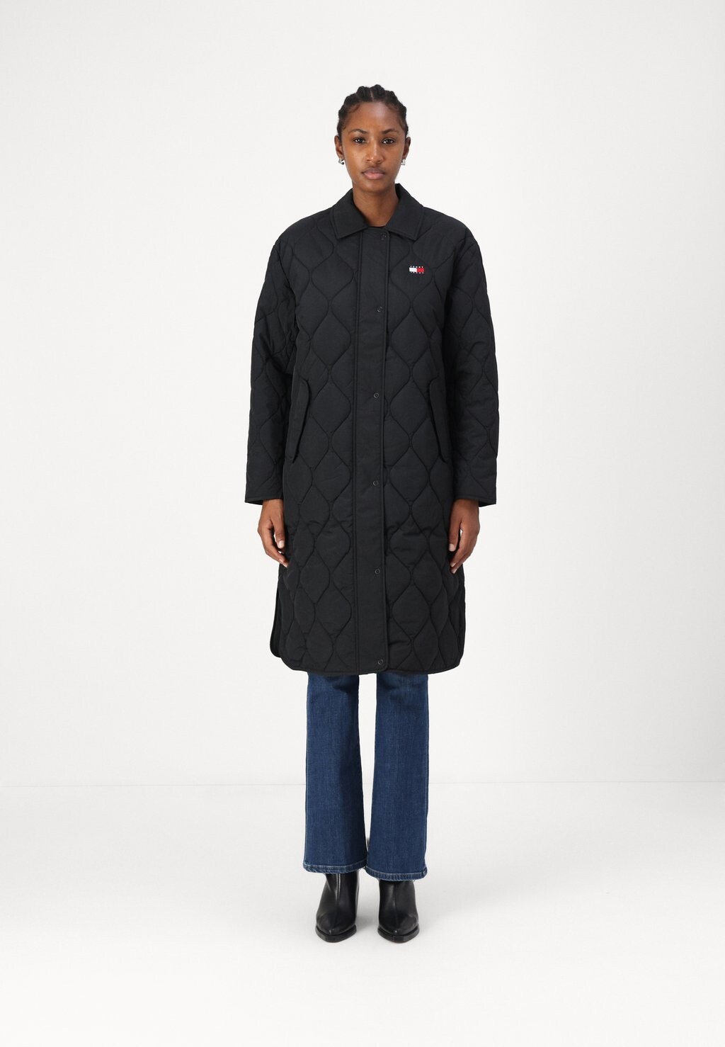 

Зимнее пальто ONION QUILT COAT Tommy Jeans, черный