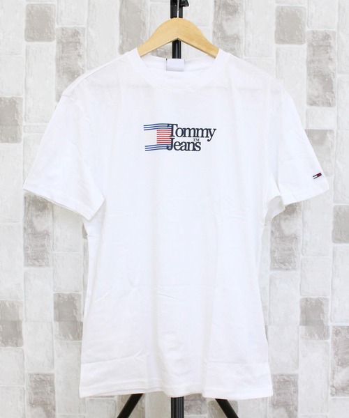 

Классическая футболка с логотипом на груди Tommy Hilfiger, белый