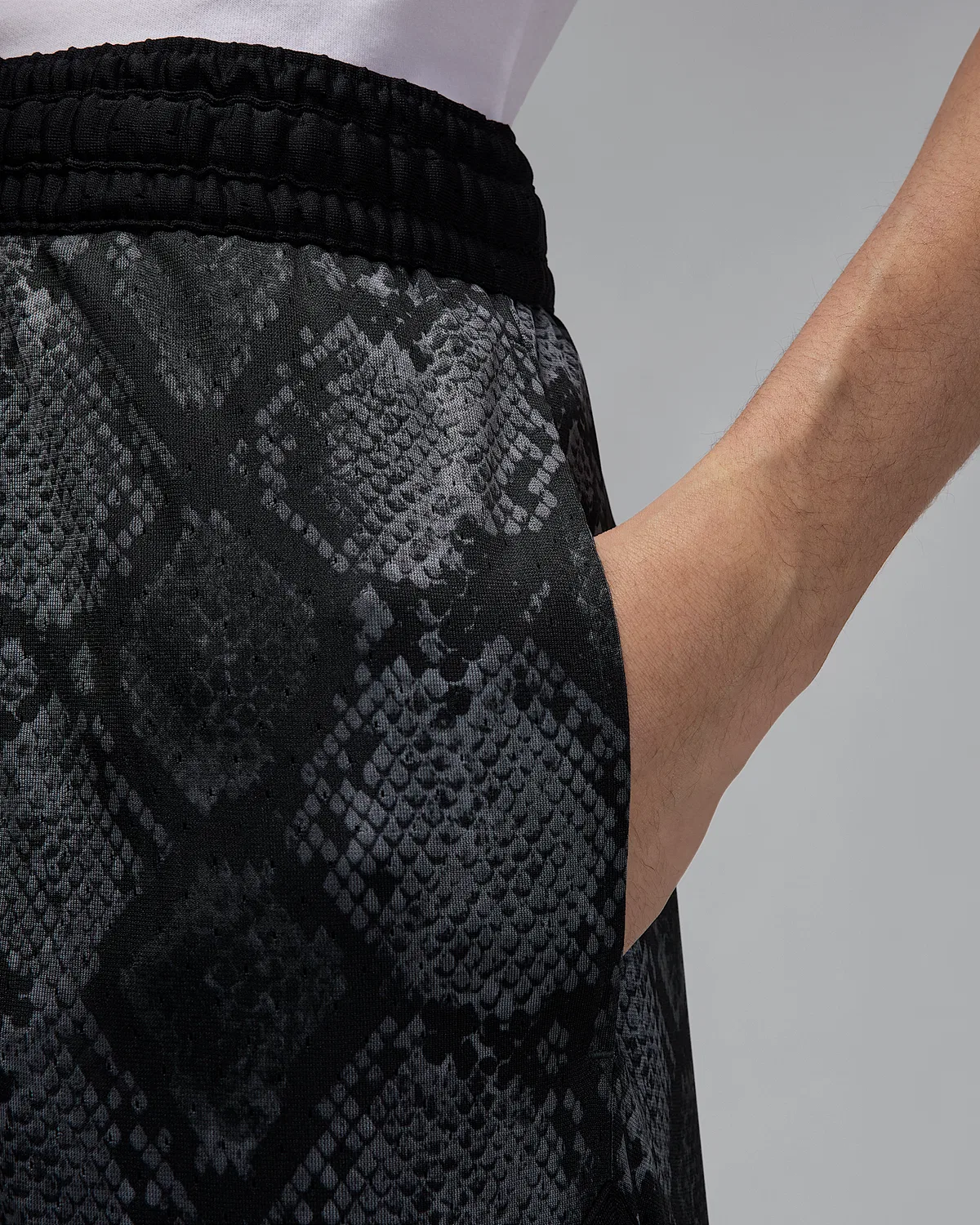 Мужские шорты Jordan Sport Dri-FIT Mesh Diamond, Black/Black — фото 4