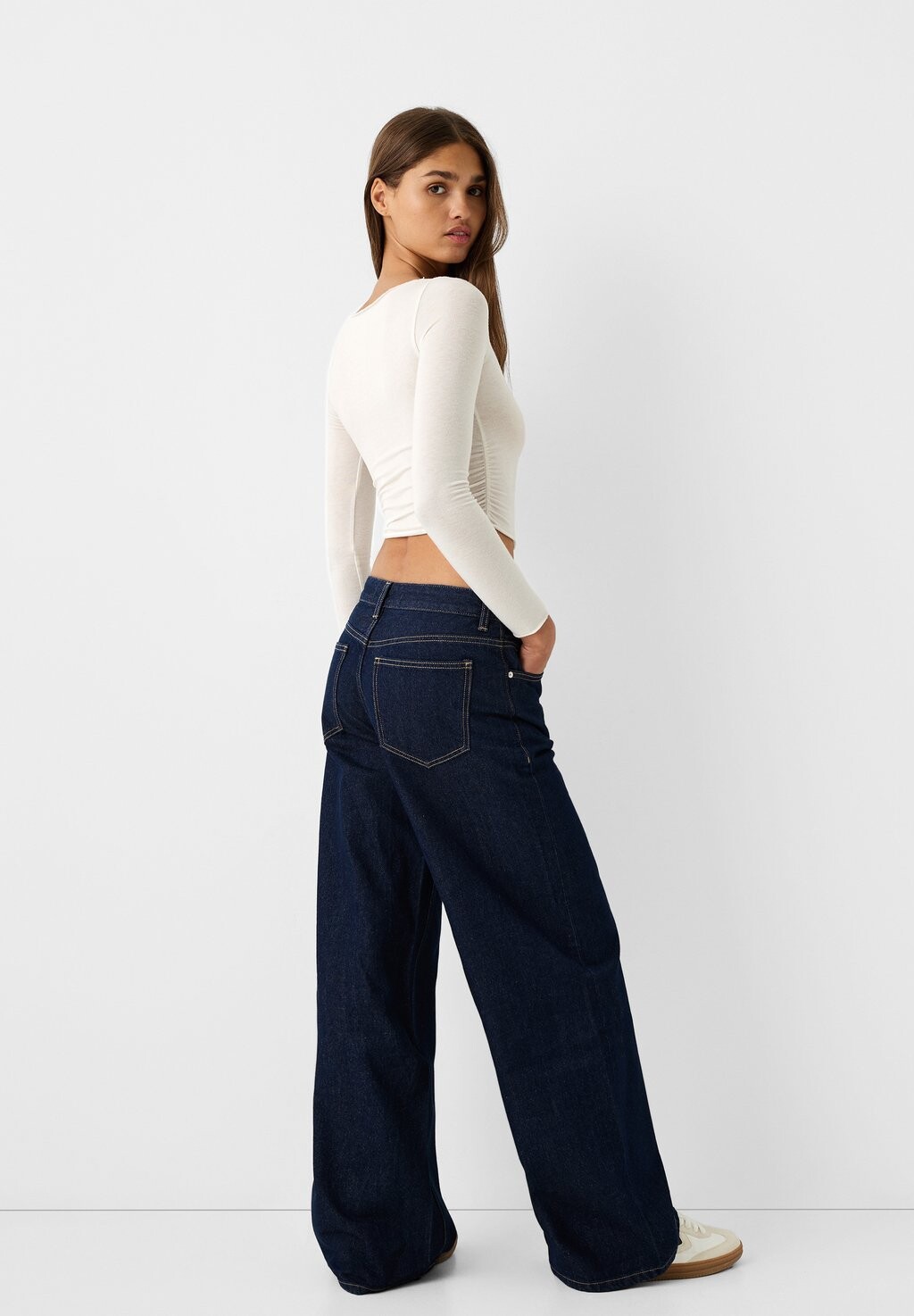 

Джинсы свободного кроя WIDE-LEG Bershka, синий