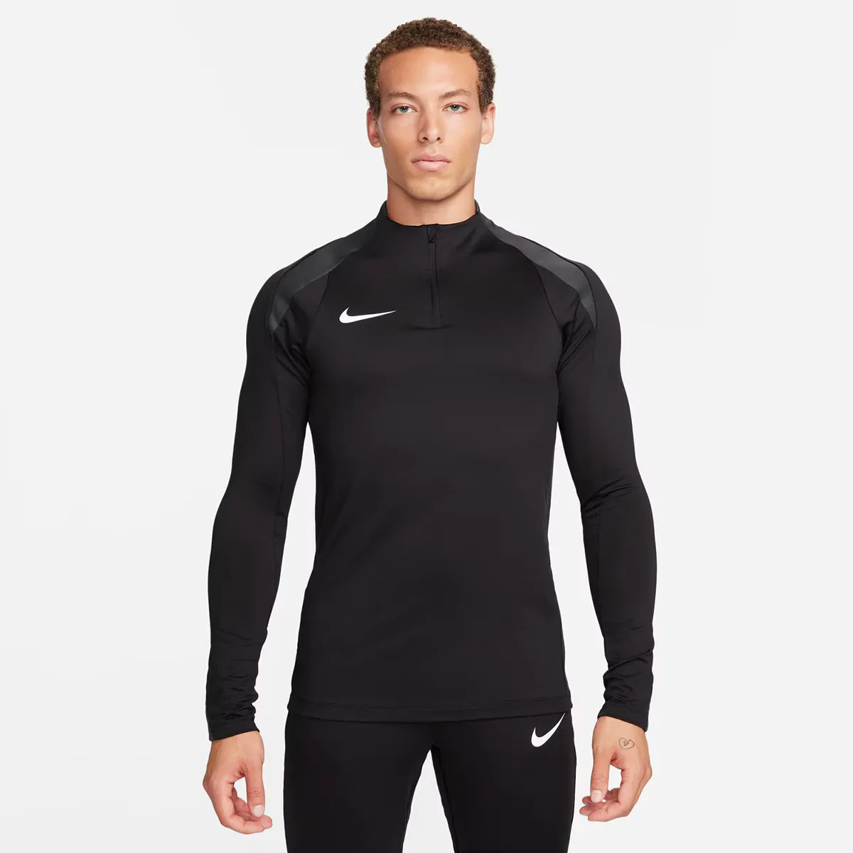 

Мужская футболка Nike Strike, чёрный