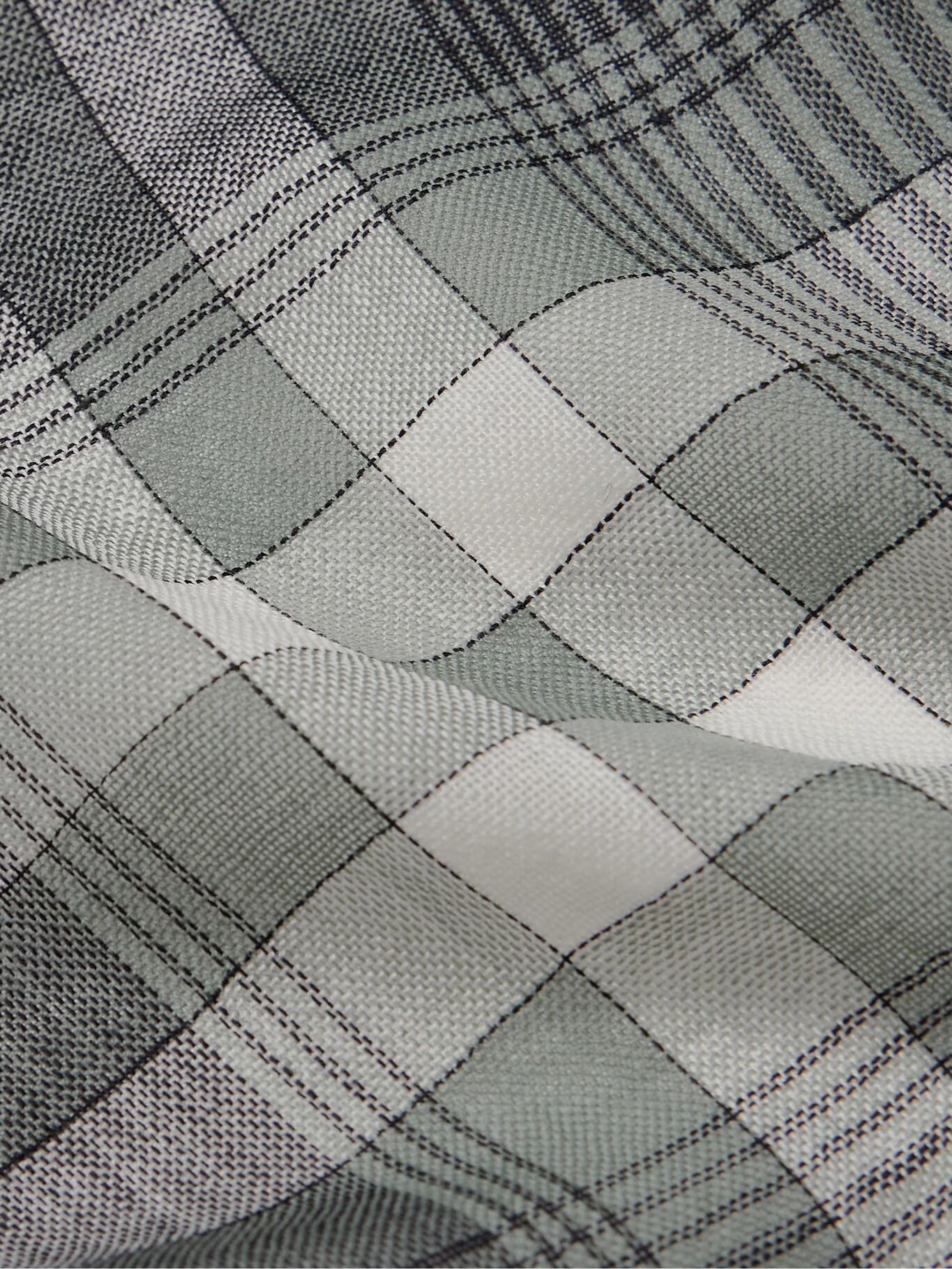 

Шарф из мериносовой шерсти в клетку с бахромой JOHNSTONS OF ELGIN, черный