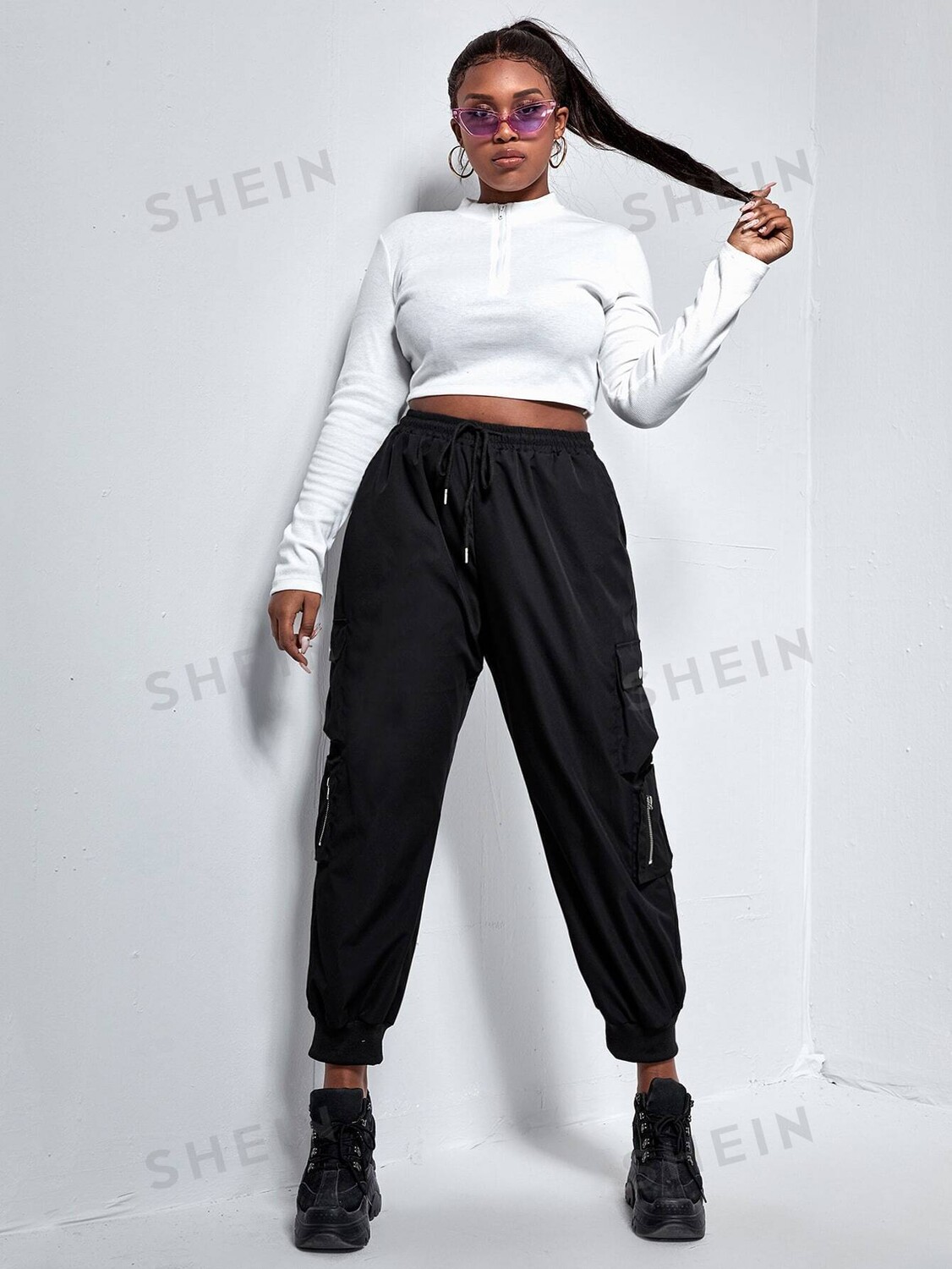 

Брюки карго с кулиской EZwear Есть сумка с клапаном размера Plus Shein, черный