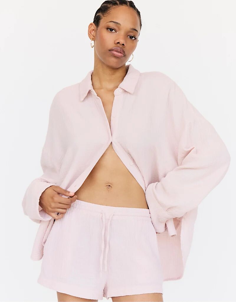 

Текстурированные шорты оверсайз Pull&Bear розового цвета