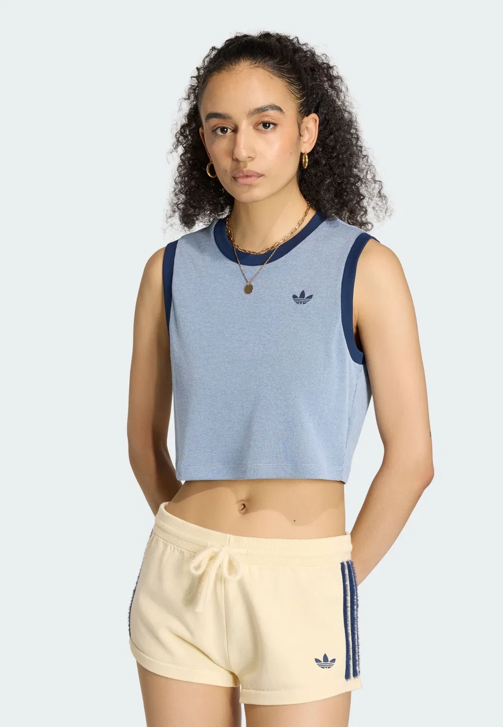 Футболка Adidas Originals светло-голубого и темно-голубого цвета — фото 2