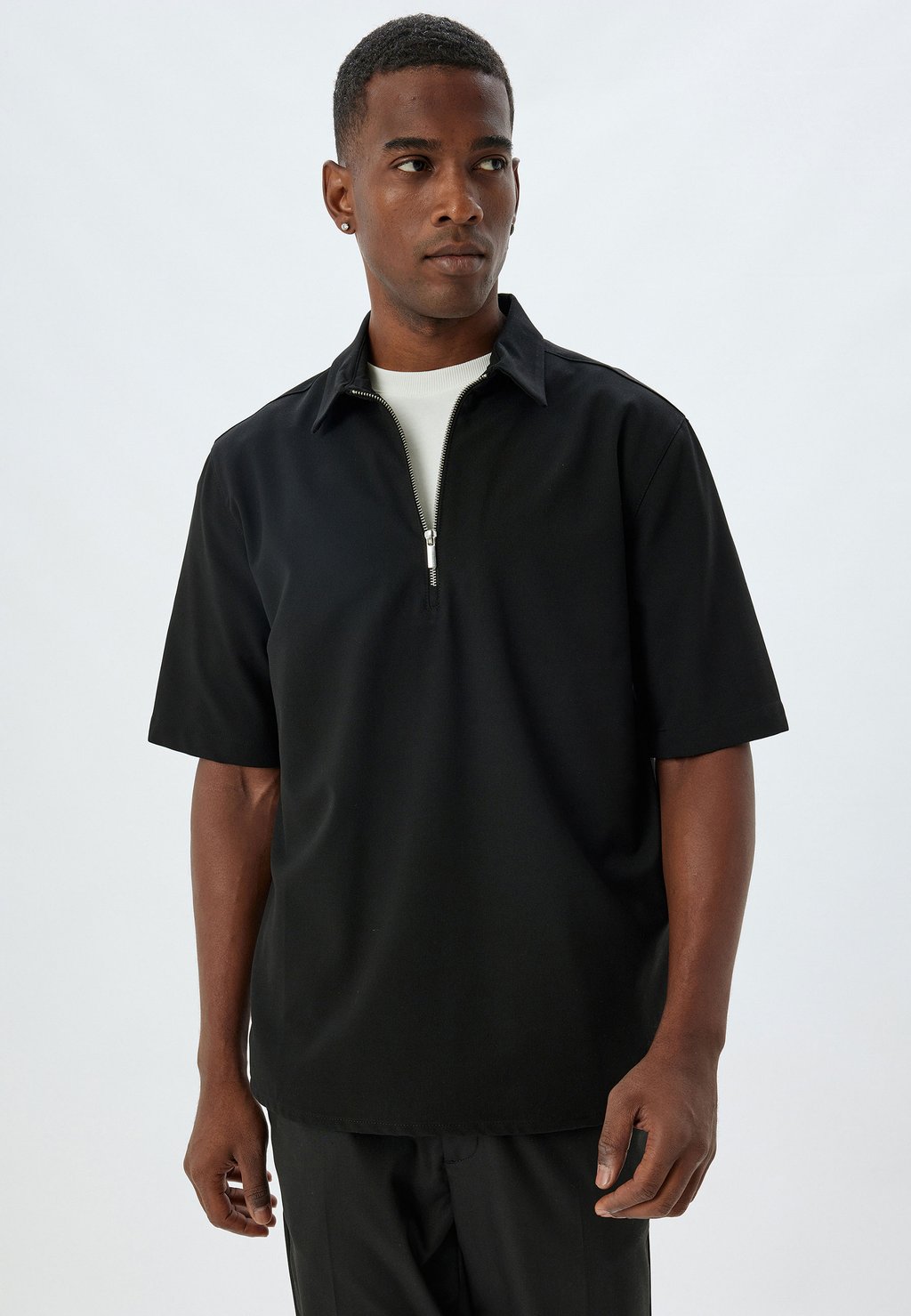 

Рубашка поло HALF ZIPPER NECK Koton, черный