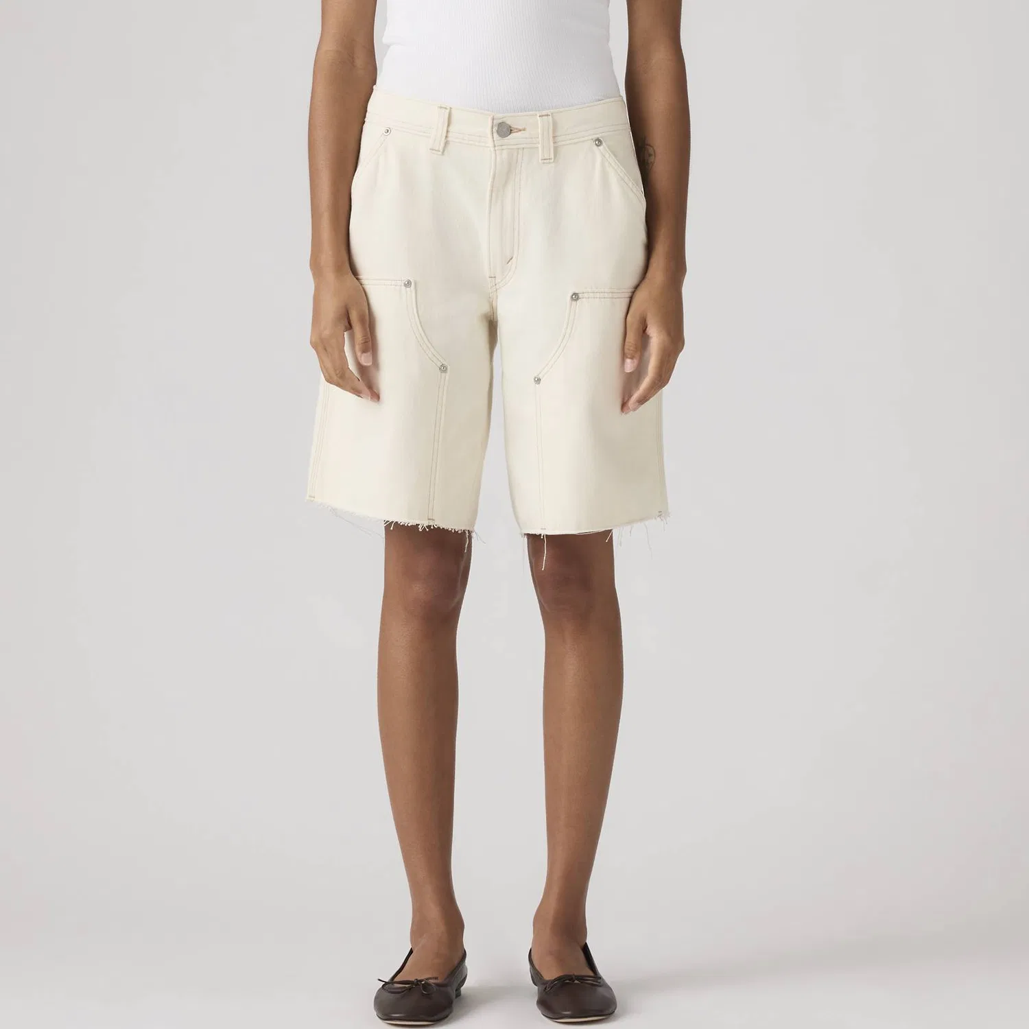 Джинсовые шорты женские белые cargo Levis, White — фото 4