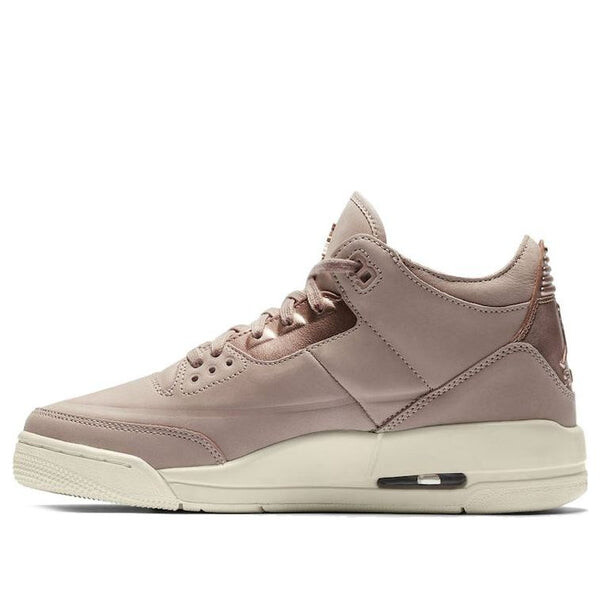 

Кроссовки 3 с. Air Jordan, бежевый