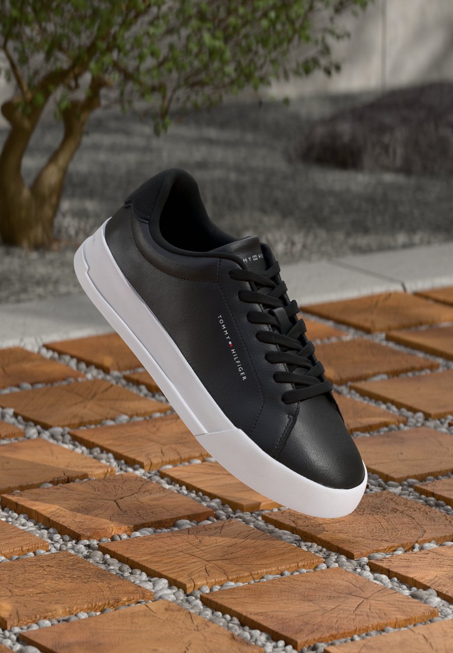 

Кроссовки Tommy Hilfiger Trainers, Black