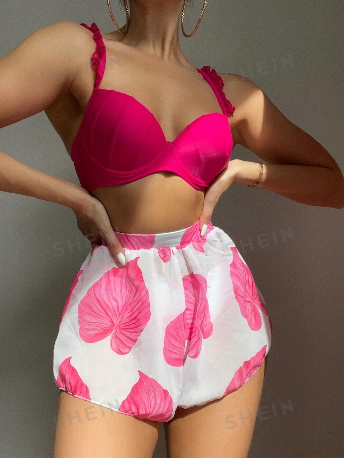 

Swim Summer Beach, 3 Комплекта бикини с пуш-ап и шортами-прикрытием с принтом листьев Shein, мультиколор