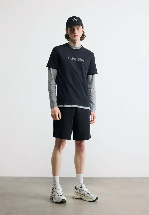 Футболка с графическим принтом в спортивном стиле Calvin Klein, Black — фото 2