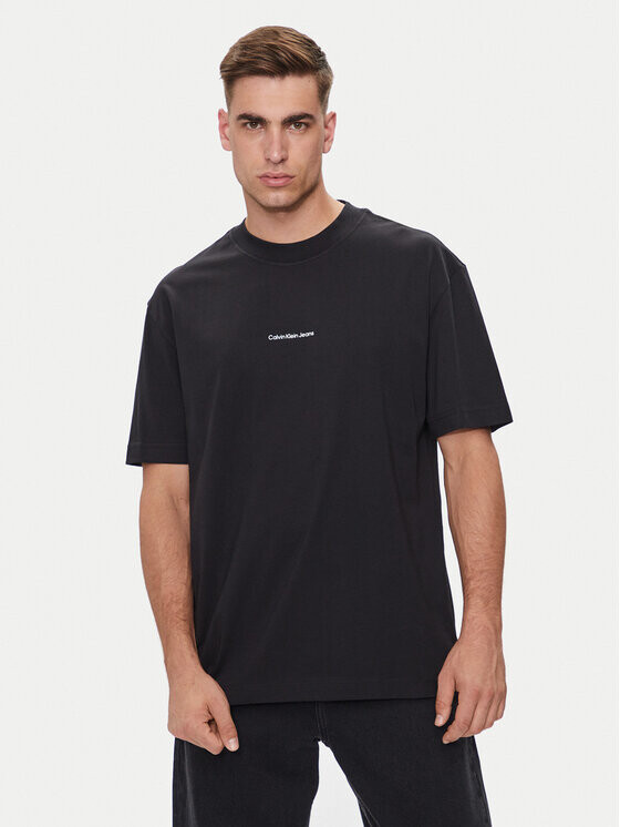 

Футболка стандартного кроя Calvin Klein, черный