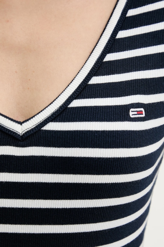 

Футболка Tommy Jeans, темно-синий