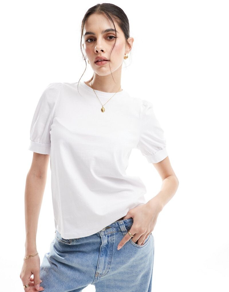 

Vero Moda белая футболка с объемными рукавами
