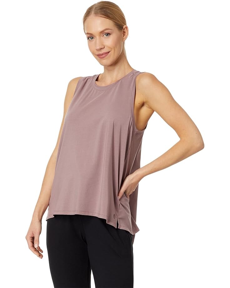 

Майка L.L.Bean Beyond Soft Pleat-Back Tank, цвет Smoky Mauve