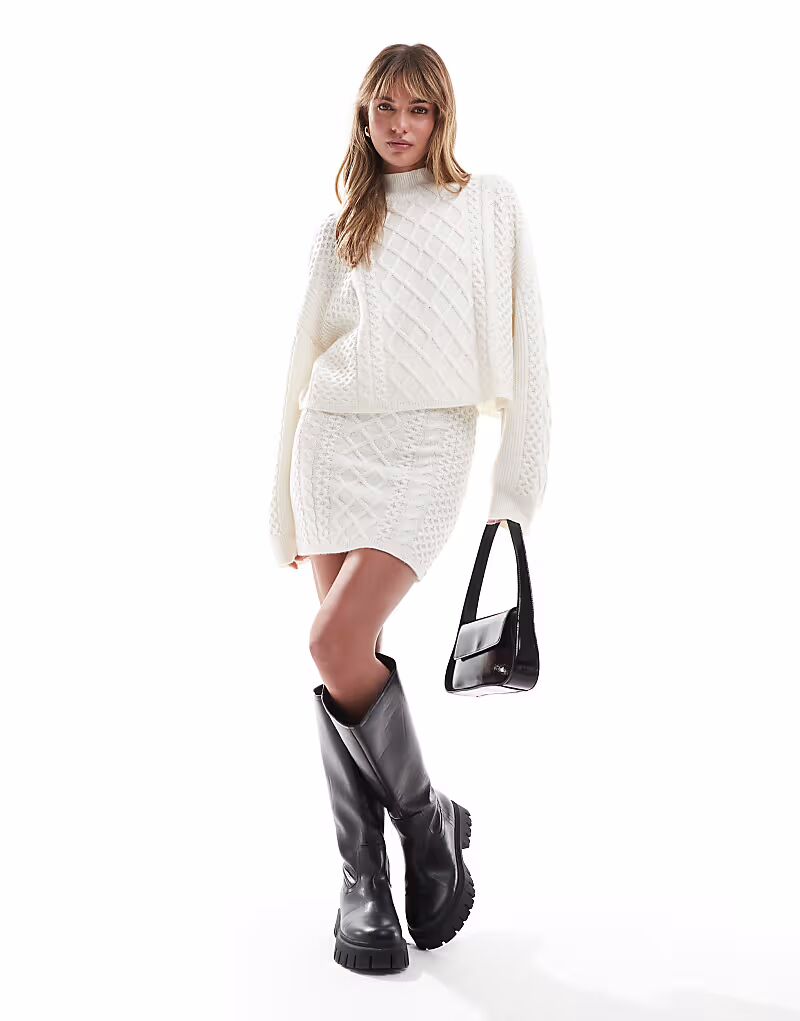 

Джемпер Miss Selfridge с косами, кремовый