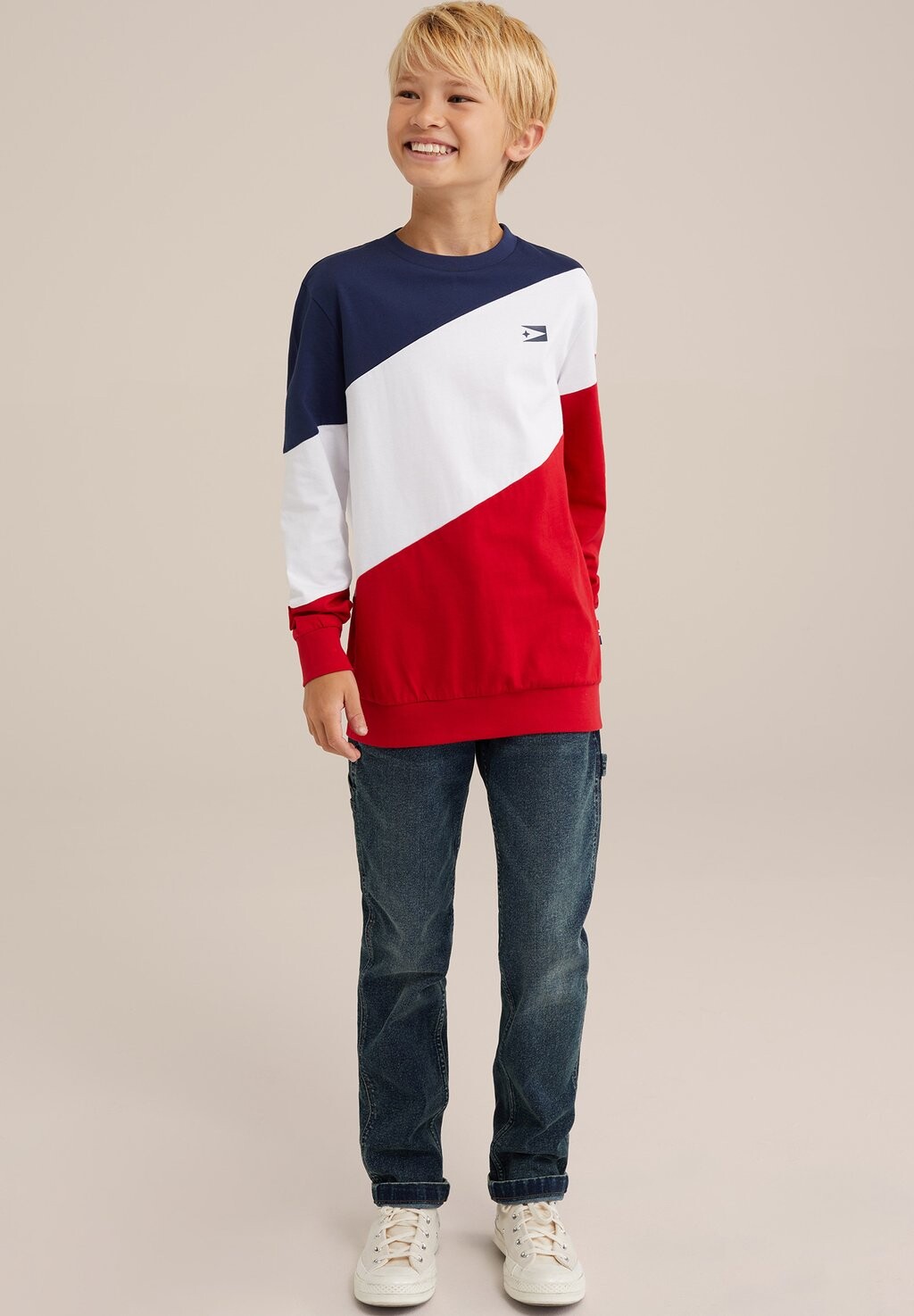 

Толстовка WE Fashion, красный