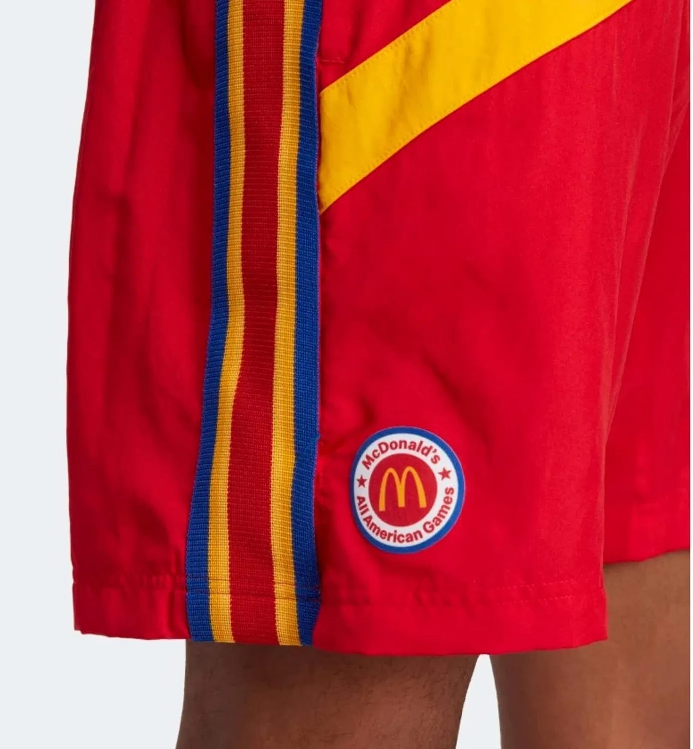 Шорты баскетбольные Adidas Men's Eric Emanuel McDonald's, красные — фото 3