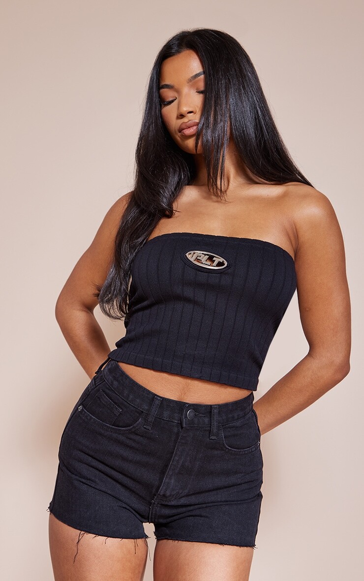 

PrettyLittleThing Черные шорты с необработанным краем