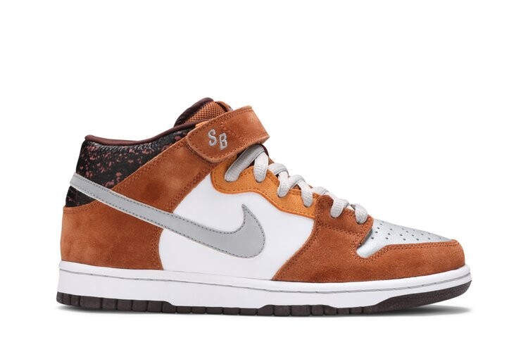 

Кроссовки Nike Dunk Mid Pro SB 'Fender Bass', белый