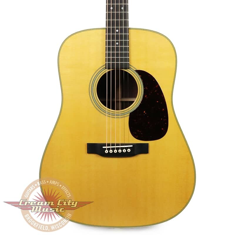 

Акустическая гитара Martin D-28 Dreadnought Acoustic - Natural