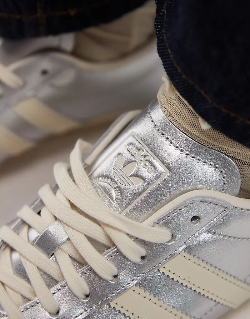 Кроссовки Adidas Originals Tokyo в цвете металлик серебристый и кремовый — фото 4