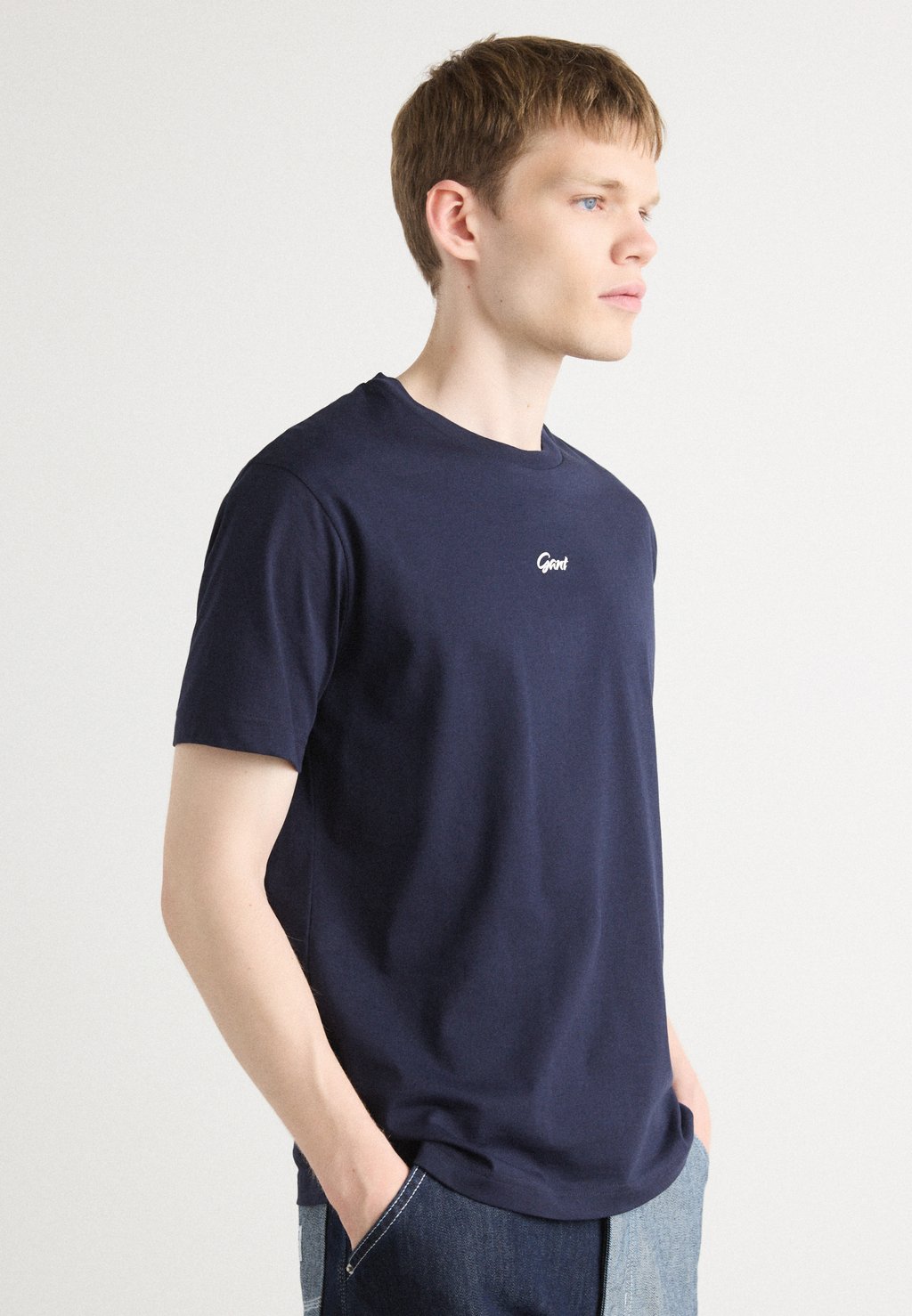 

Базовая футболка SMALL GRAPHIC GANT, темно-синий