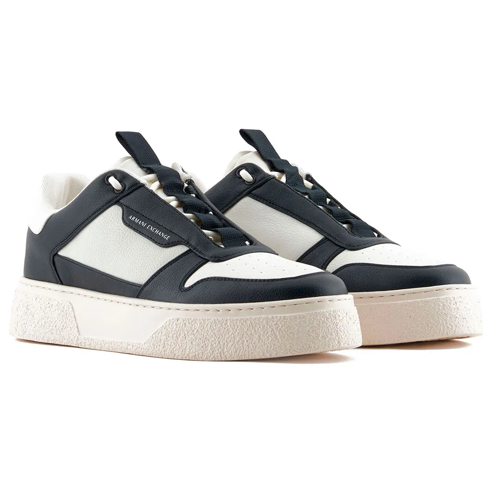 

Кроссовки Armani Exchange XUX244_XV914, белый