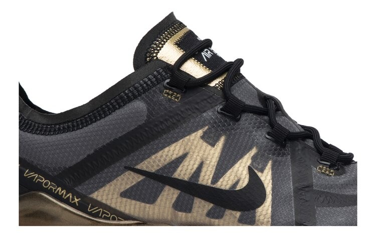 Кроссовки Nike Air VaporMax 2019 'Black Gold', черный — фото 2