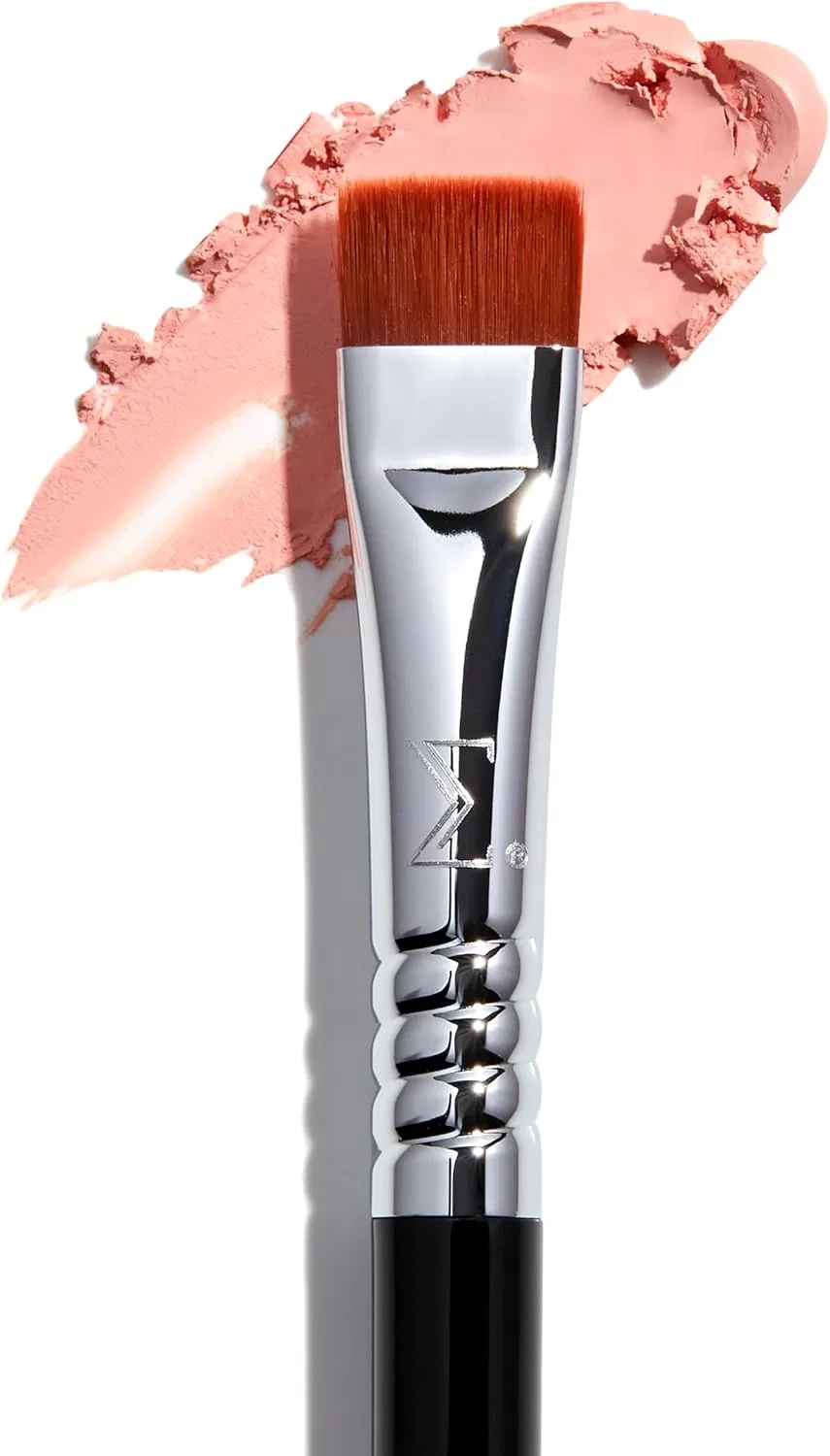 Кисть для подводки Sigma Beauty E15 Flat Definer Brush — фото 3
