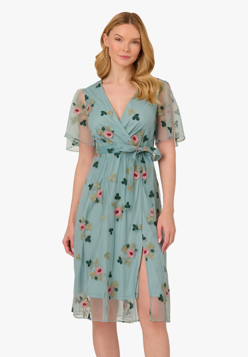 

Повседневное платье EMBROIDERED SURPLICE MIDI Adrianna Papell, синий